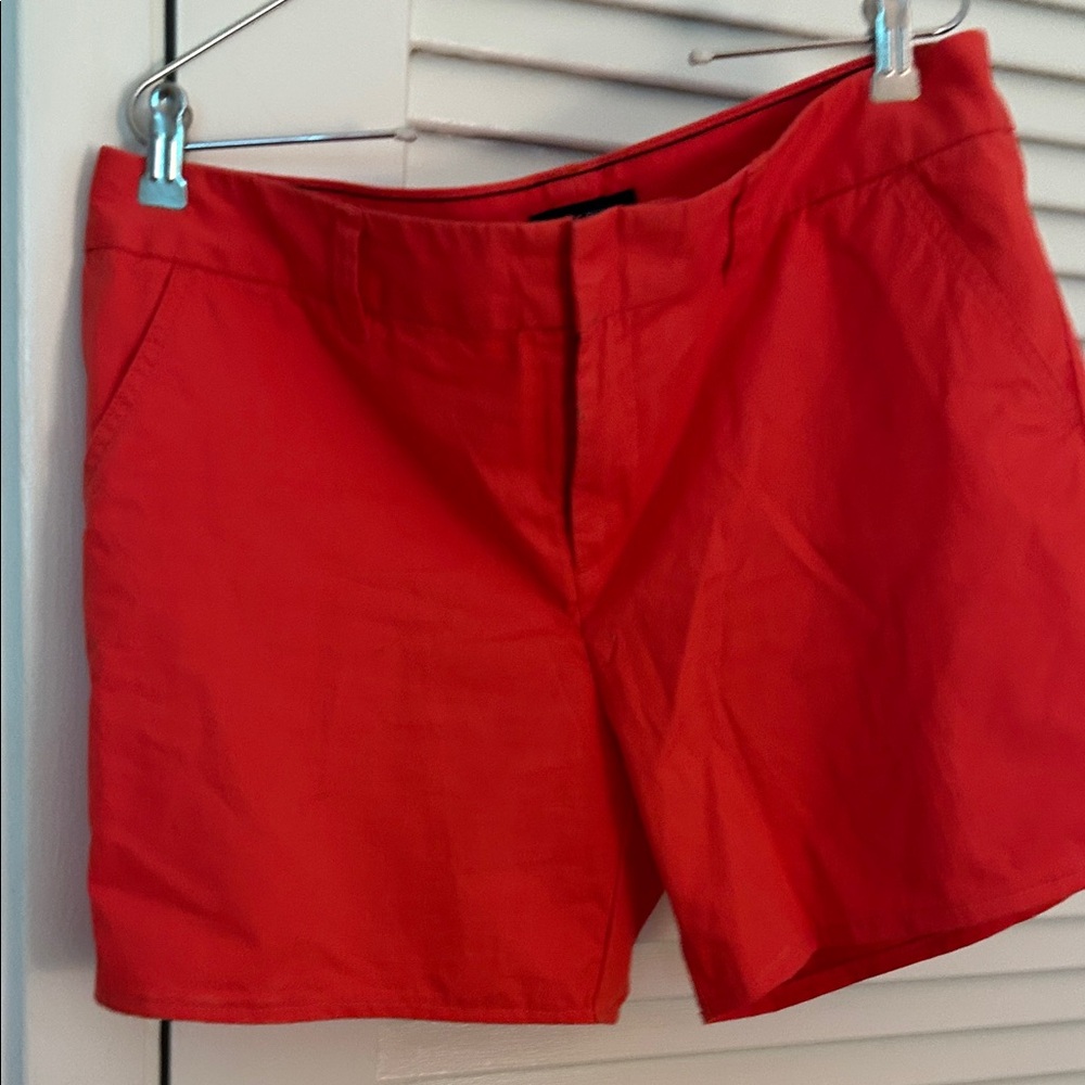 Tommy H red shorts